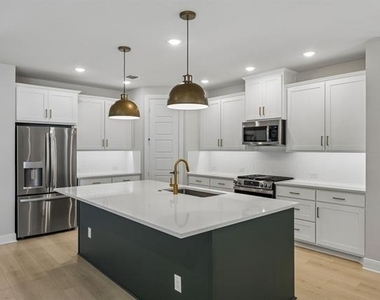 4816 Maxwell Drive - Photo Thumbnail 13