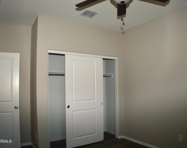 1366 W Pinkley Way - Photo Thumbnail 24