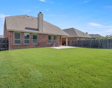 1802 Phillip Lane - Photo Thumbnail 28