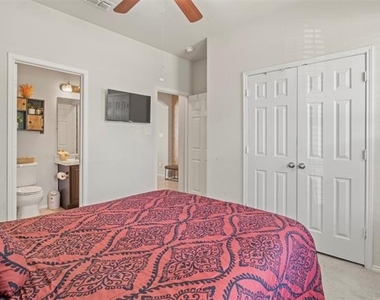 1802 Phillip Lane - Photo Thumbnail 14