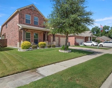 1802 Phillip Lane - Photo Thumbnail 2