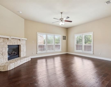4213 Pecan Bend Lane - Photo Thumbnail 4