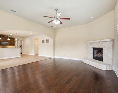 4213 Pecan Bend Lane - Photo Thumbnail 6