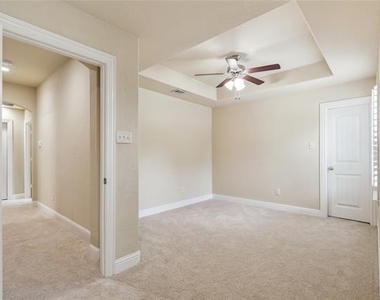4213 Pecan Bend Lane - Photo Thumbnail 17