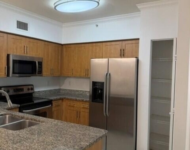 6378 Emerald Dunes Drive - Photo Thumbnail 11