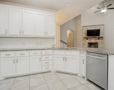 3406 Herron Drive - Photo Thumbnail 12
