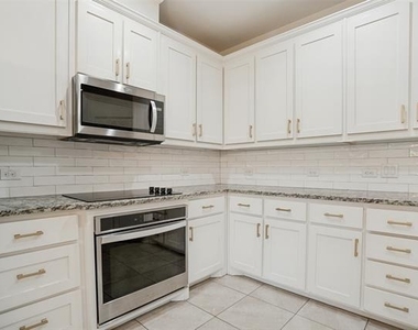 3406 Herron Drive - Photo Thumbnail 10