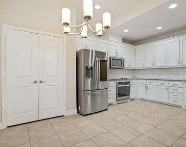 3406 Herron Drive - Photo Thumbnail 9