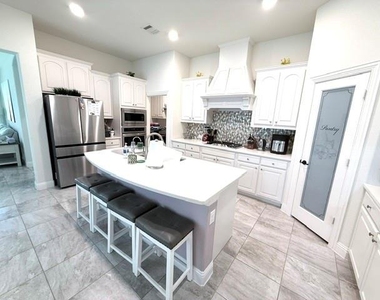 10936 Big Spring Trail - Photo Thumbnail 7