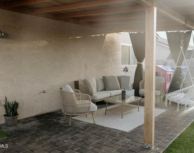 3114 W Mark Lane - Photo Thumbnail 15
