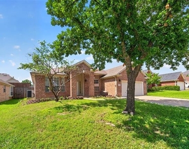 308 Keswick Lane - Photo Thumbnail 3