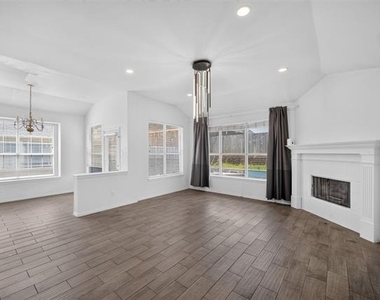 308 Keswick Lane - Photo Thumbnail 15