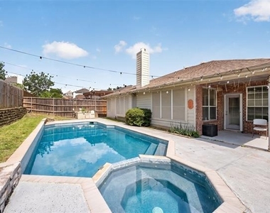 308 Keswick Lane - Photo Thumbnail 34