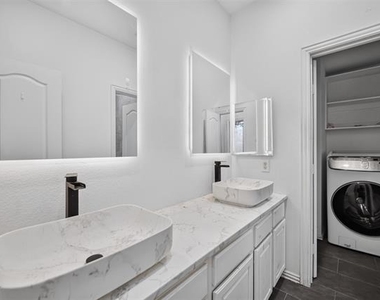 308 Keswick Lane - Photo Thumbnail 19