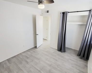 6147 E Greenway Street - Photo Thumbnail 23