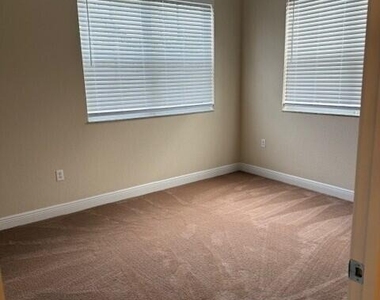 4520 Pga Boulevard - Photo Thumbnail 4