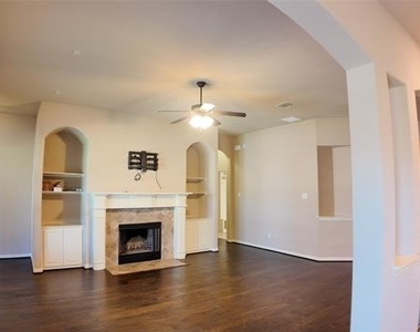639 Stevenson Drive - Photo Thumbnail 8