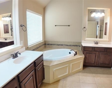 639 Stevenson Drive - Photo Thumbnail 15