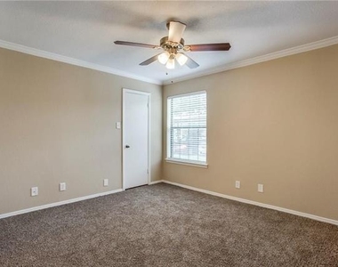 4748 Old Bent Tree Lane - Photo Thumbnail 9
