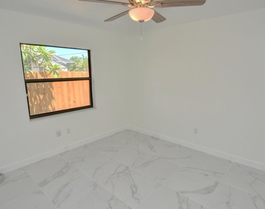 943 Se Browning Avenue - Photo Thumbnail 23