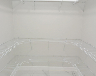 943 Se Browning Avenue - Photo Thumbnail 21