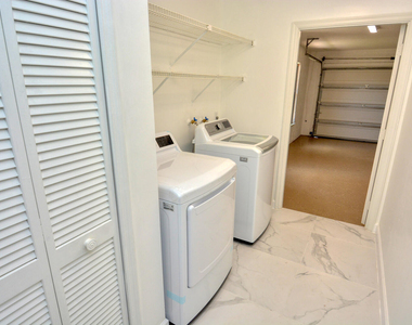 943 Se Browning Avenue - Photo Thumbnail 29