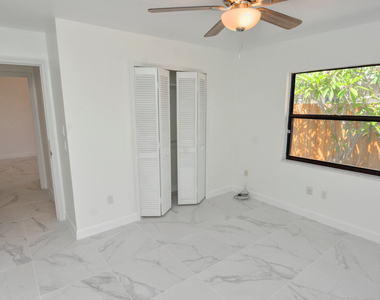 943 Se Browning Avenue - Photo Thumbnail 22