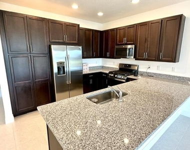 11785 Sw Oceanus Boulevard - Photo Thumbnail 14