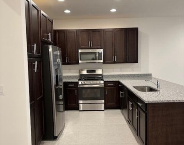 11785 Sw Oceanus Boulevard - Photo Thumbnail 5