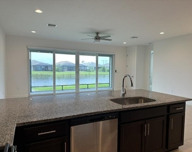 11785 Sw Oceanus Boulevard - Photo Thumbnail 7