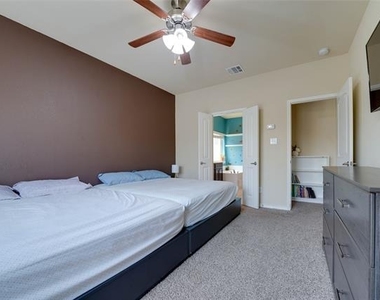 10405 Big Sandy Court - Photo Thumbnail 14