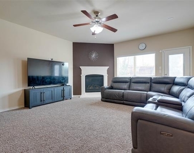 10405 Big Sandy Court - Photo Thumbnail 11