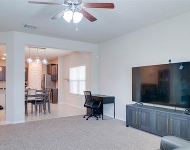 10405 Big Sandy Court - Photo Thumbnail 13