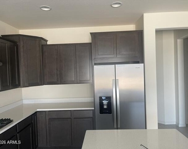 17558 W Luke Avenue - Photo Thumbnail 3