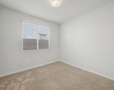 17558 W Luke Avenue - Photo Thumbnail 45