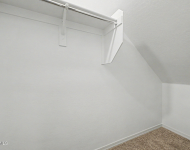 17558 W Luke Avenue - Photo Thumbnail 37