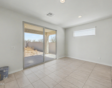 17558 W Luke Avenue - Photo Thumbnail 22