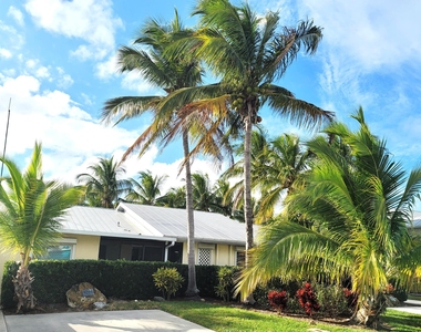 1903 Robalo Drive - Photo Thumbnail 13