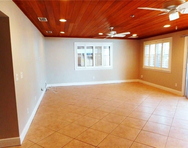 1903 Robalo Drive - Photo Thumbnail 5