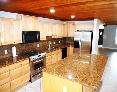 1903 Robalo Drive - Photo Thumbnail 2