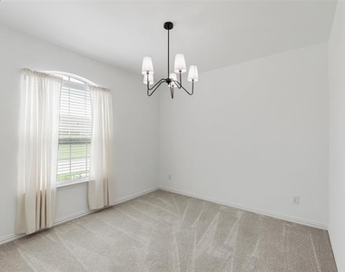 5028 Waterway Drive - Photo Thumbnail 13