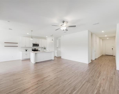 5028 Waterway Drive - Photo Thumbnail 2