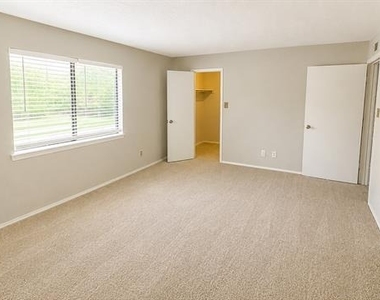 1508 Finley Drive - Photo Thumbnail 9