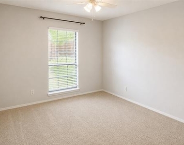 1508 Finley Drive - Photo Thumbnail 5