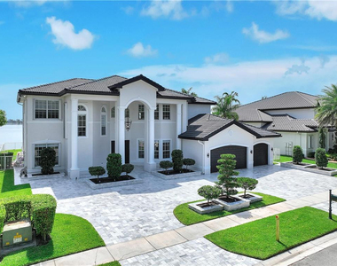 4707 Sw 195th Terrace - Photo Thumbnail 1