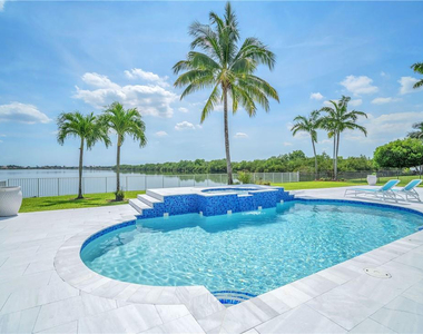 4707 Sw 195th Terrace - Photo Thumbnail 13