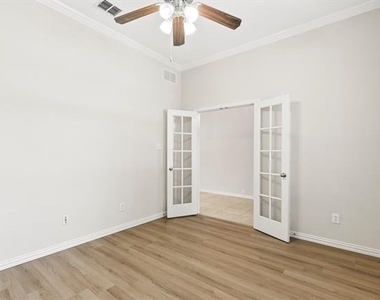 3102 Clearfork Trail - Photo Thumbnail 3