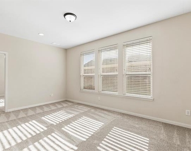 3102 Clearfork Trail - Photo Thumbnail 20