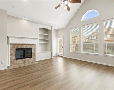 3102 Clearfork Trail - Photo Thumbnail 9