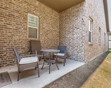 8220 Bethpage Drive - Photo Thumbnail 23